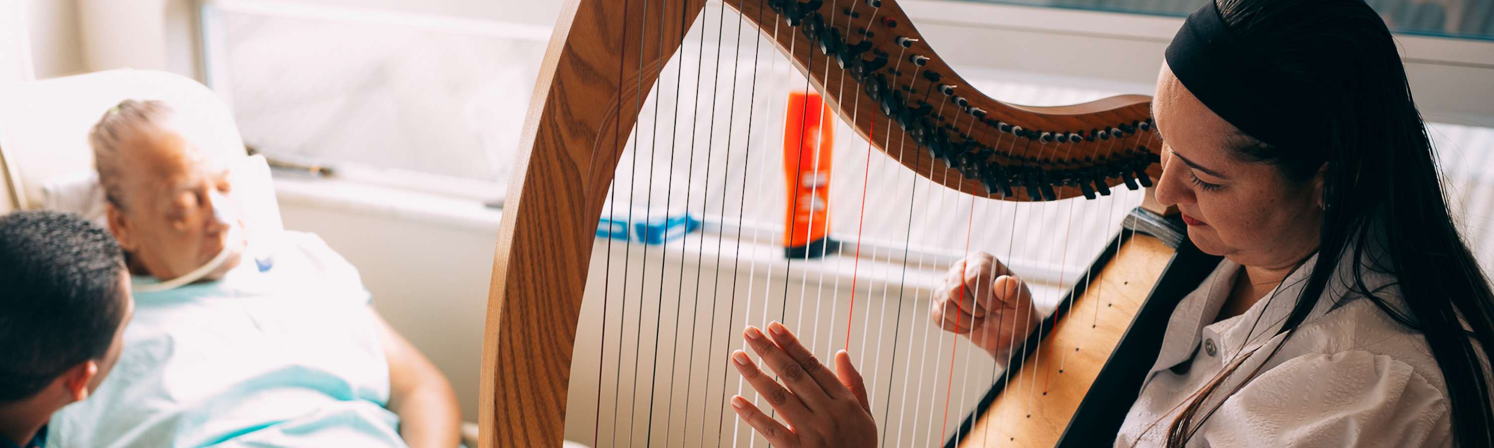 Musicoterapia em Cuidados Paliativos Musicoterapia em Cuidados Paliativos